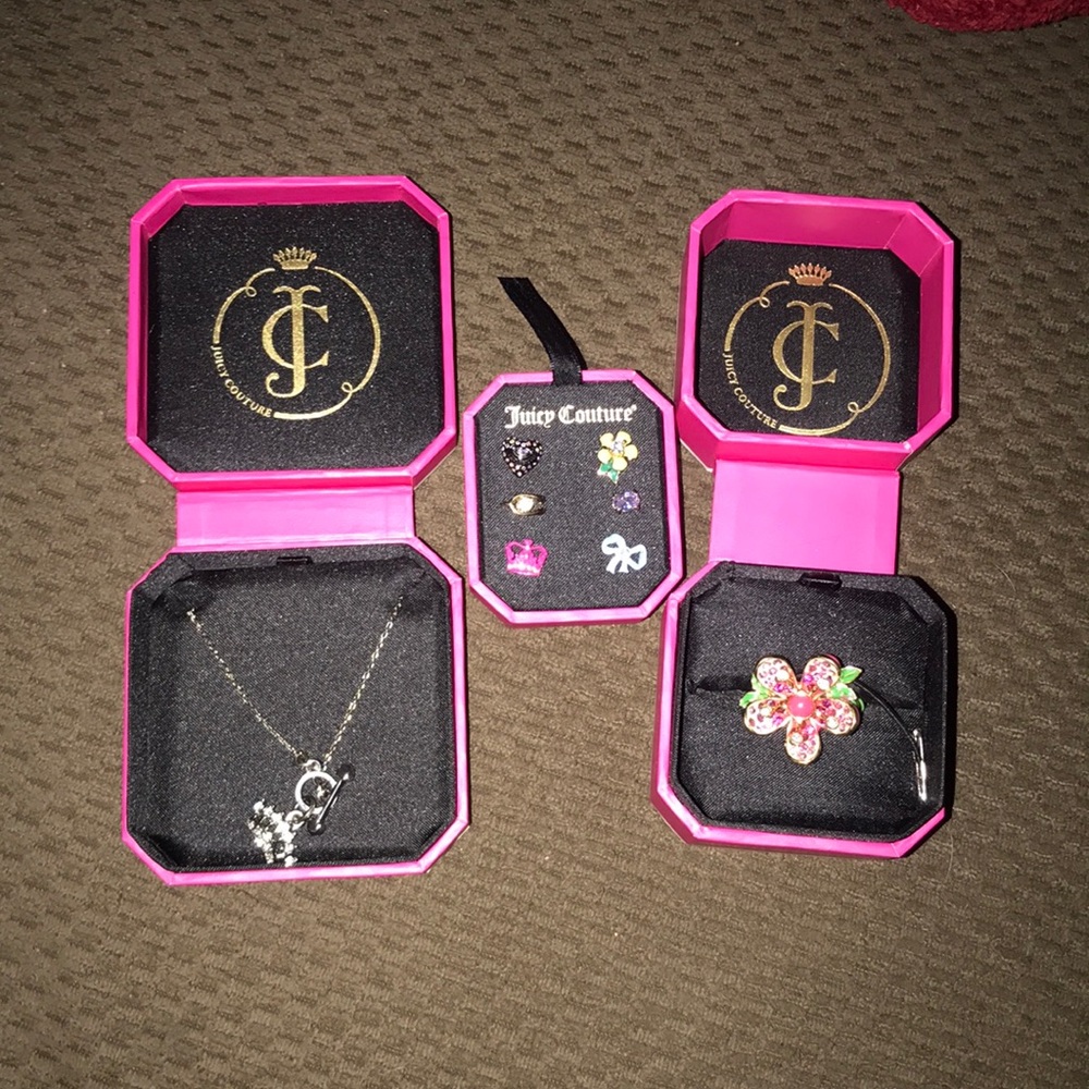 Necklace, earrings, ring
